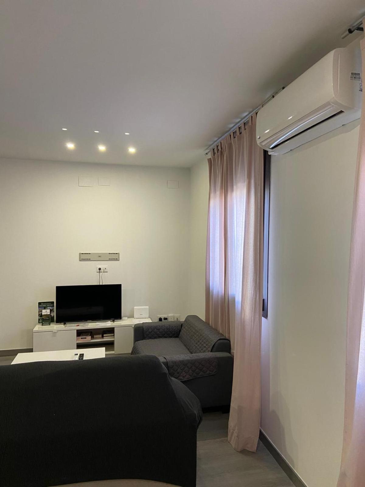 Pelicano Urban Apartment Seville Luaran gambar